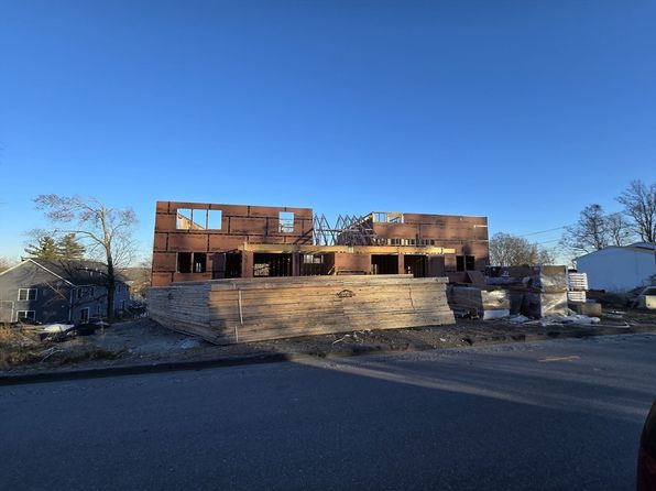 29 N Steele St, Worcester, MA 01607