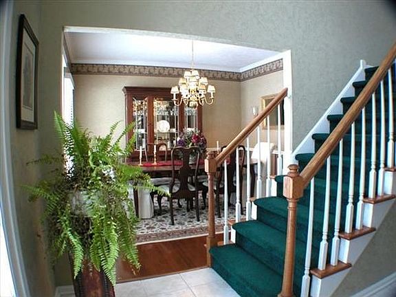 2nd image of 2126 Lake Pointe Dr