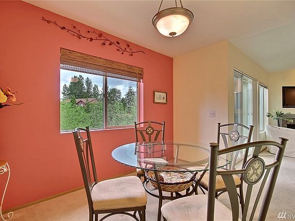 4th image of 10825 SE 200th St APT D202