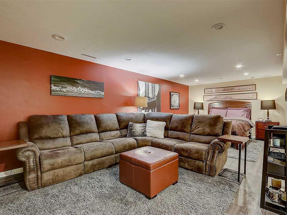 1st image of 8651 Esperia Way