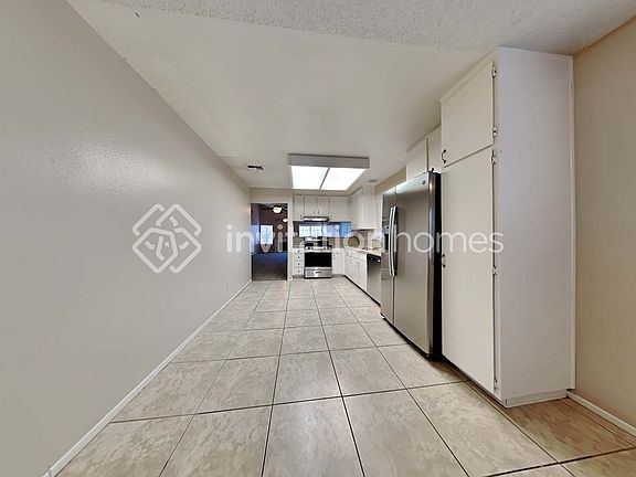 5th image of 3117 Blossom Glen Dr