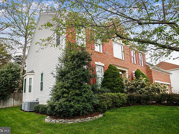 3rd image of 5110 Whisper Willow Dr