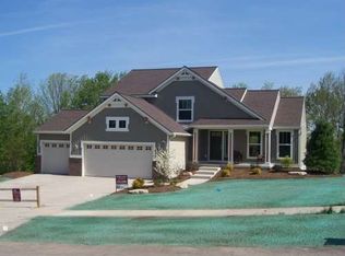 2895 N Saddle Ridge Ct NE, Rockford, MI