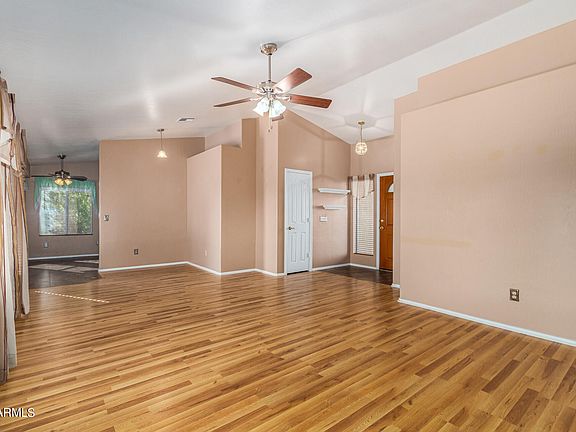 4th image of 7541 E GREENWAY Circle