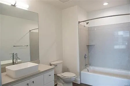 56 E Duarte Rd #319 — Photo 5
