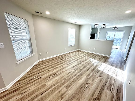 5th image of 6494 Titania Dr
