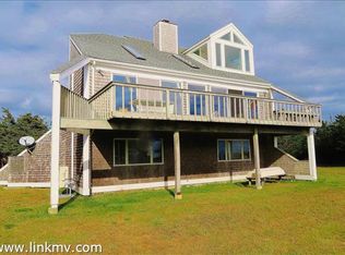 9 Mattakesett Way, Edgartown, MA 02539