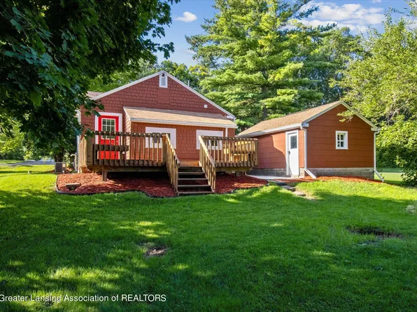 1090 W Dill Rd, Dewitt, MI 48820