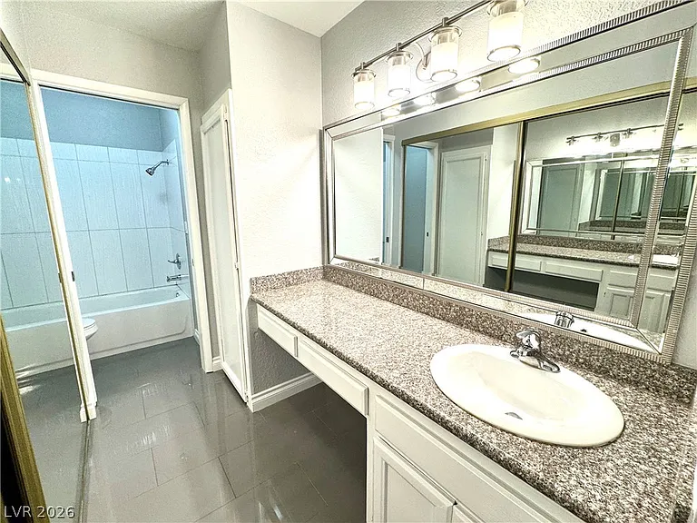 6250 W Flamingo Rd #48 — Photo 15