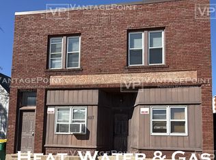 617 N Broadway #2, Green Bay, WI 54303