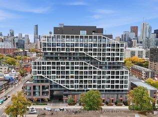 115 Denison Ave #920, Toronto, ON M5T 0E6