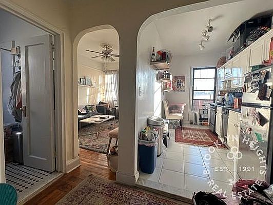 1st image of 154 Carroll St APT D4