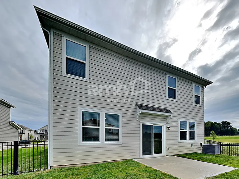 318 Hill St — Photo 21