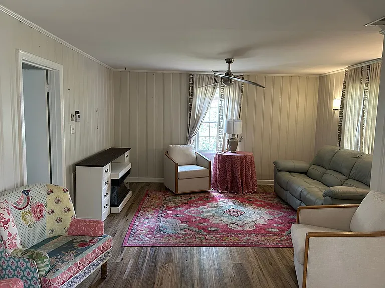 1030 Sycamore St — Photo 7