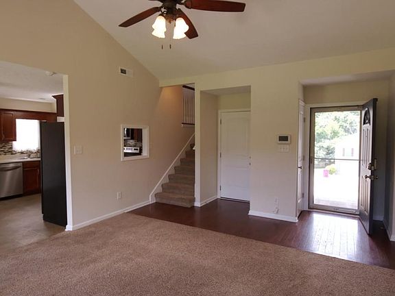 4th image of 535 Cedar Valley Dr