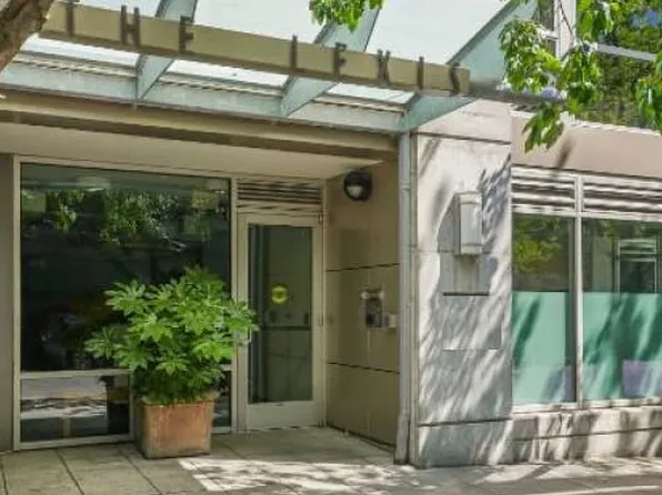 1125 NW 9th Ave APT 410, Portland, OR 97209