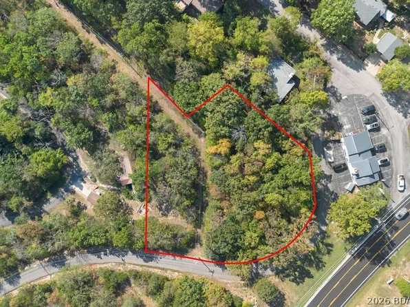 Arrowhead Beach Rd, Lake Ozark, MO 65049