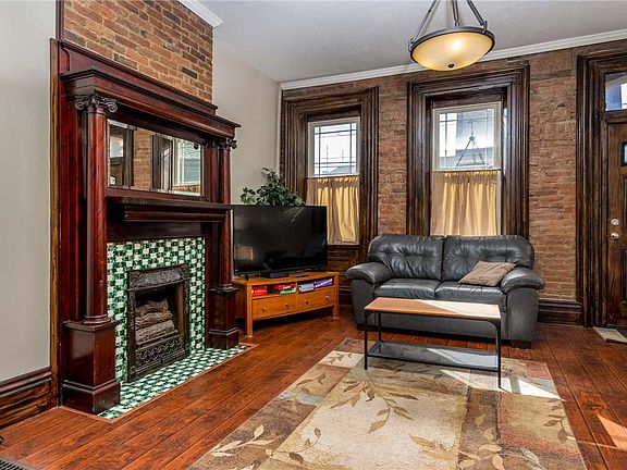 2nd image of 838 Spring Garden Ave