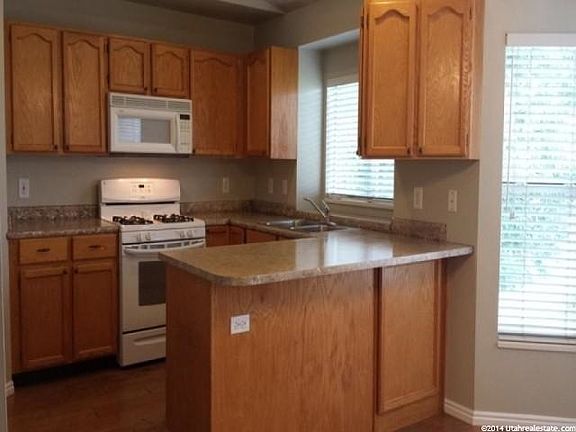 2nd image of 7958 S Palladium Dr