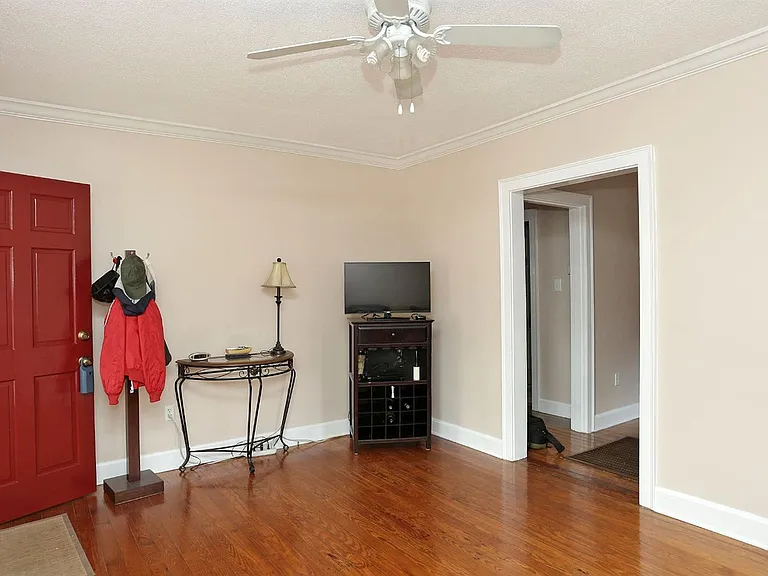 1206 Garrison Ave — Photo 6