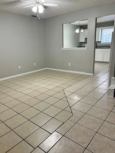 2308 W Elisa Ln #8 Photo 1