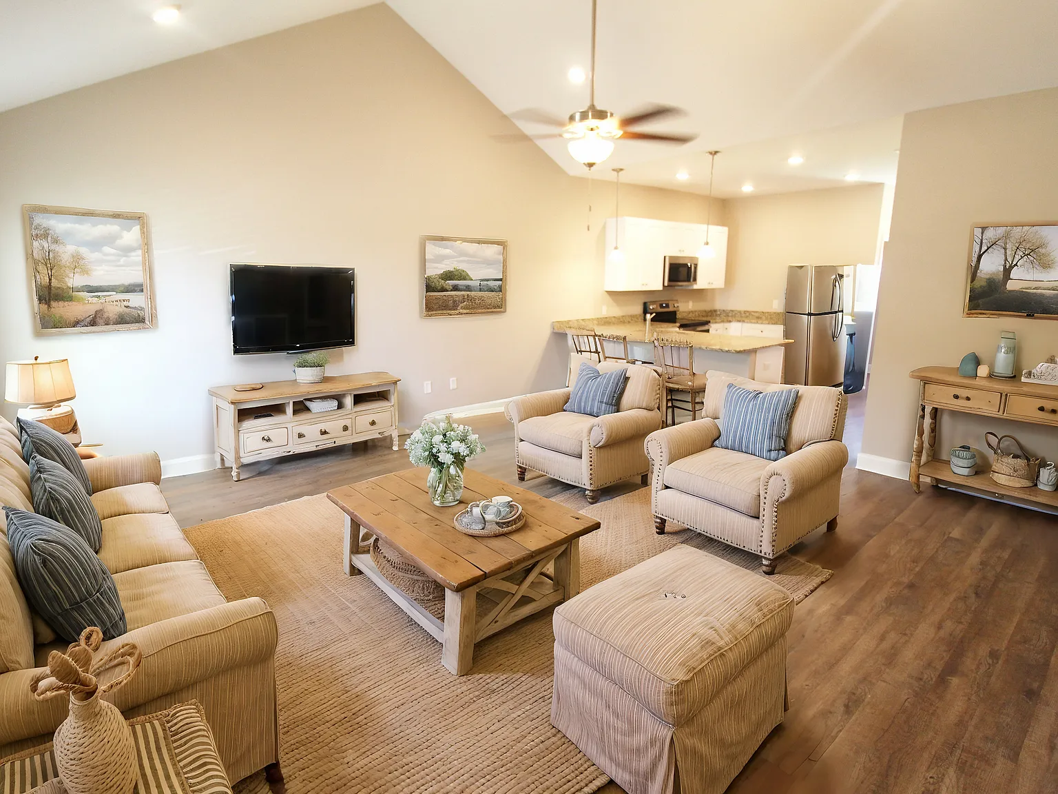 231 Waybill Circle - 1 — Photo 3