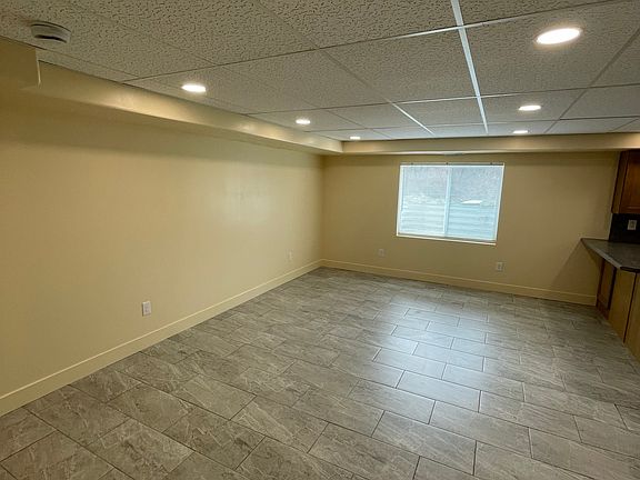2nd image of 783 W Bayport Way