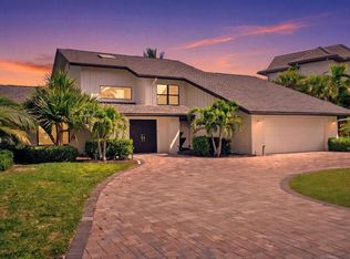 847 Freeling Dr, Sarasota, FL 34242