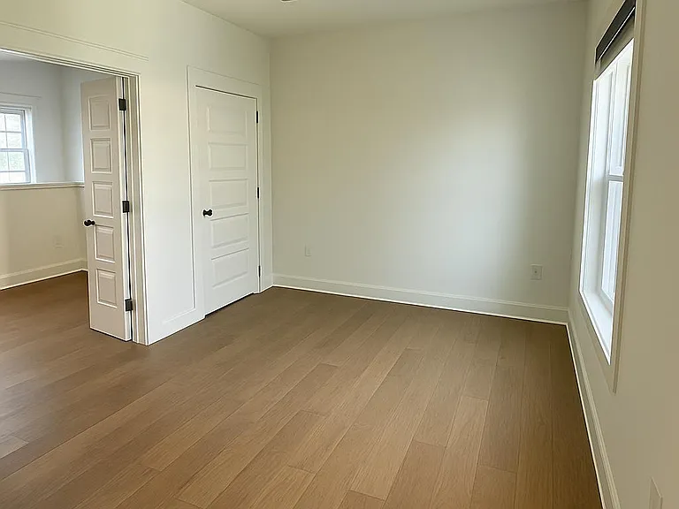 530 E Park Ave — Photo 13