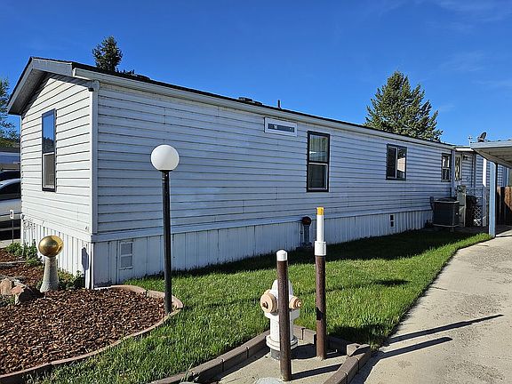 2nd image of 185 NW Harwood St Space 49
