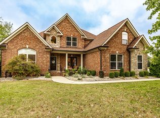 3869 Triple Crown Dr, Murfreesboro, TN 37127