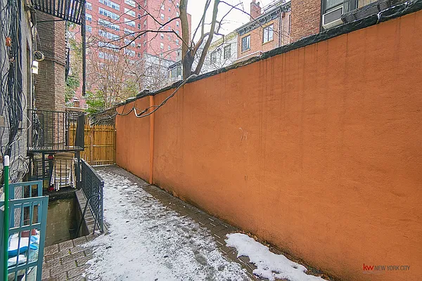 Rented by Keller Williams NYC | media 21