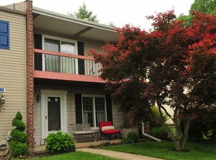 28 Penns Ct, Aston, PA
