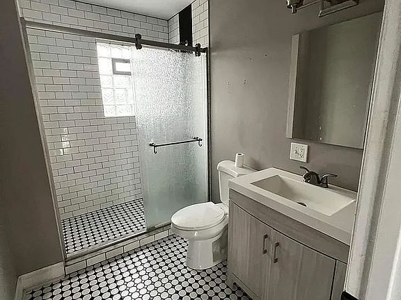2nd image of 1994 Seneca St Suite 1