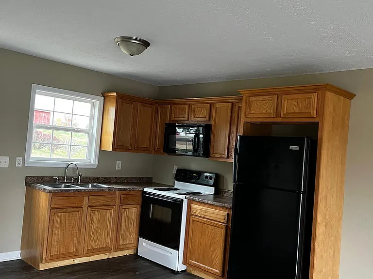 1049 Rocky Branch Rd #1 — Photo 3