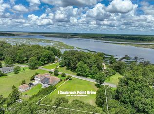 1 Seabrook Point Dr, Seabrook, SC 29940