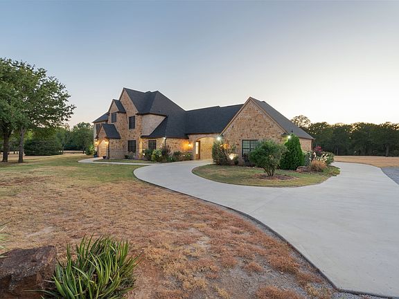 4th image of 830 County Road 4797
