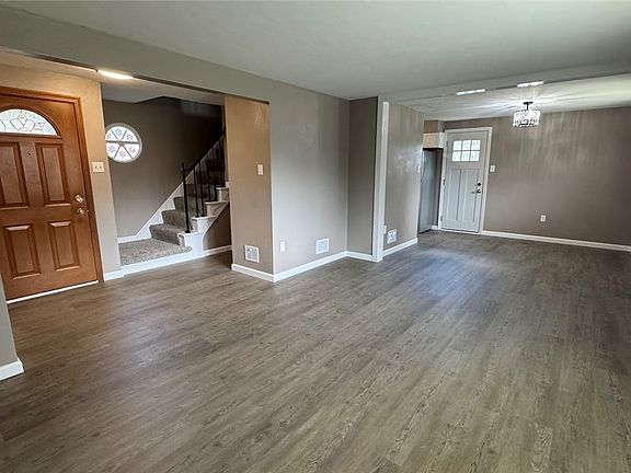 4th image of 3832 Cynthia Dr