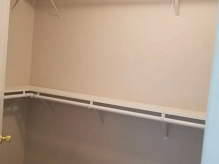 5730 Essex Ct — Photo 20