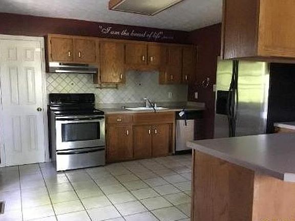 4th image of 1154 Briarwood Dr