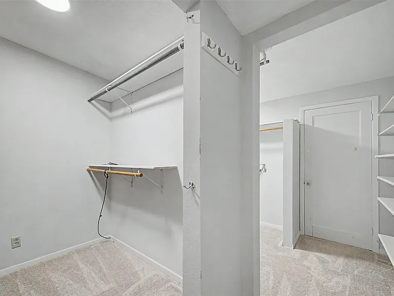2723 Nottingham St — Photo 25
