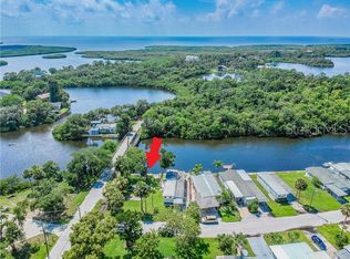 000 Edgewater Dr, New Port Richey, FL 34652