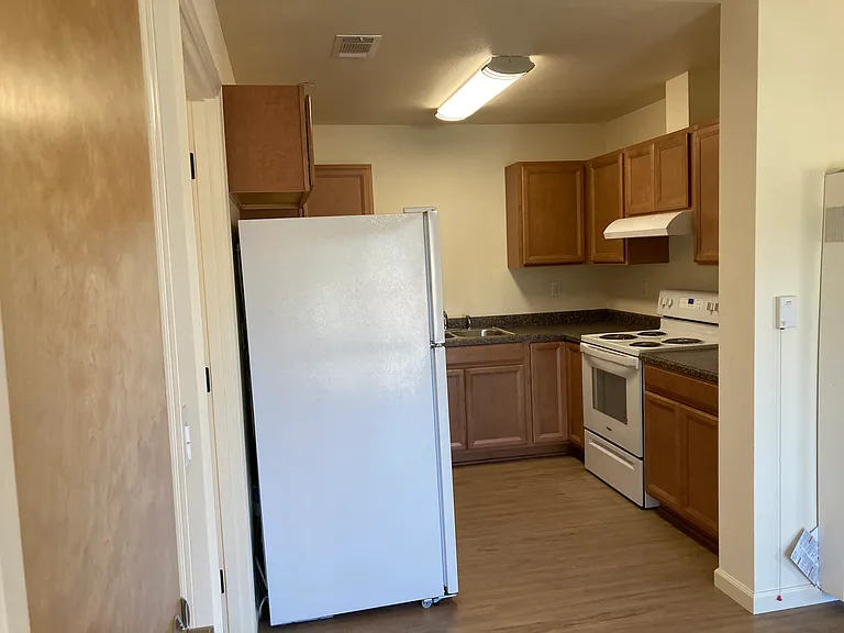 2042 Smith Ln #D — Photo 9