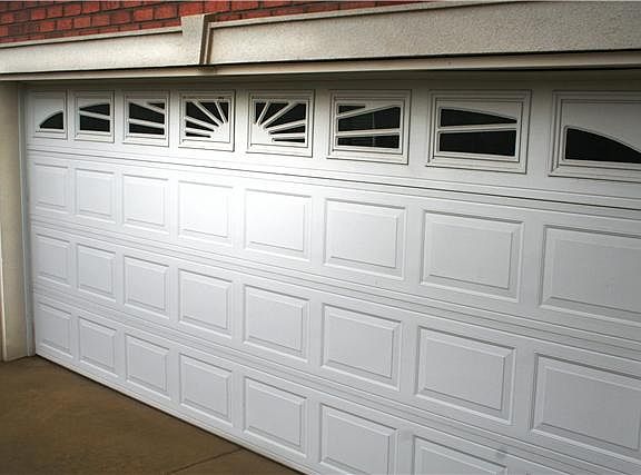 3rd image of 2405 Verona Pl