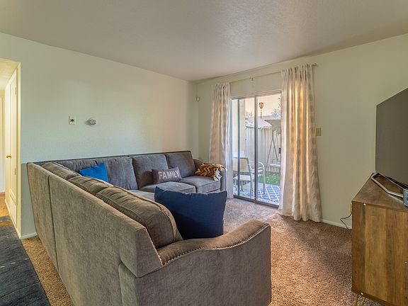 4th image of 941 Calle Mejia APT 103