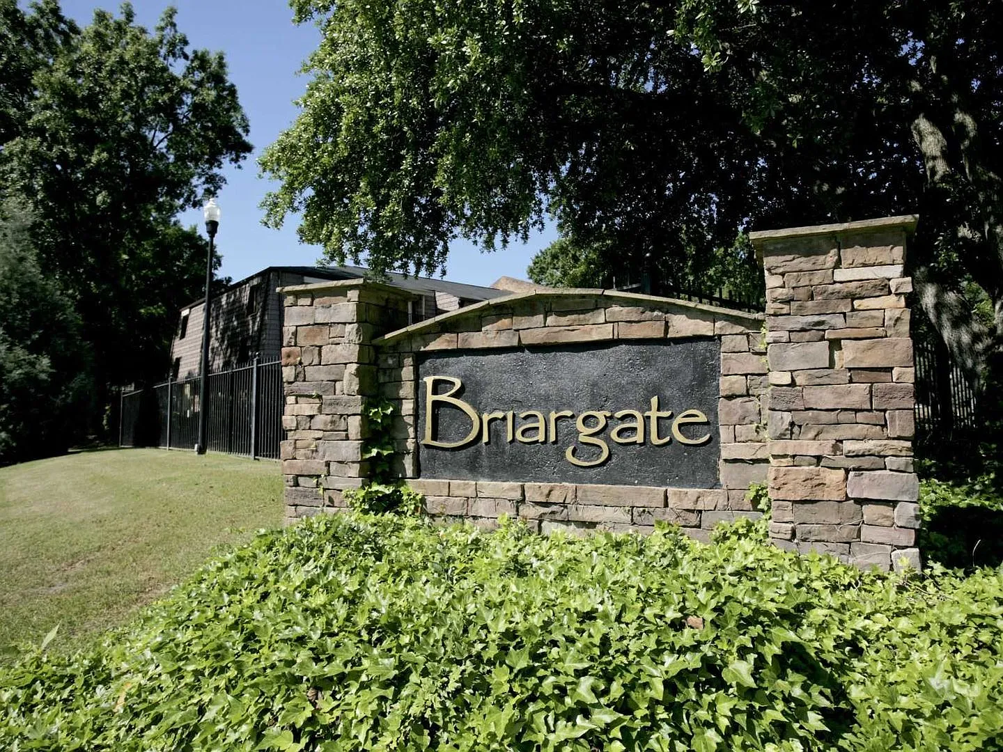 bg0404 — Photo 1