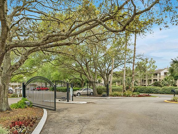 3rd image of 100 Fairway Park Blvd Unit 2107