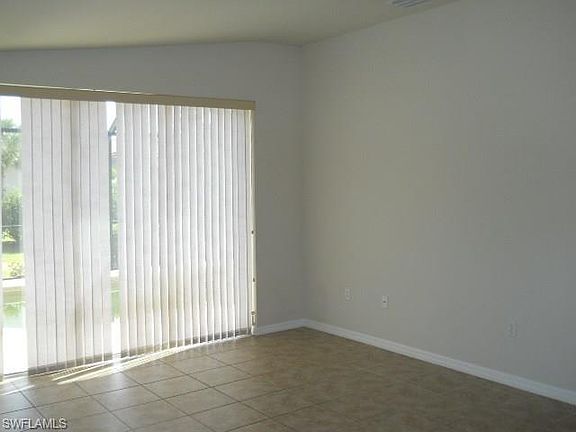 4th image of 4400 Steinbeck Way
