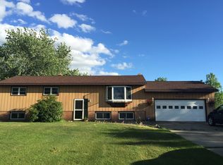 10515 White Rd, Ravenna, MI 49451