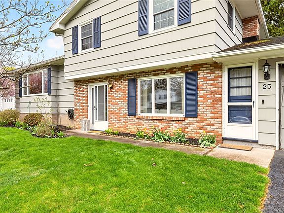 2nd image of 25 Andrea Ln
